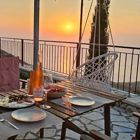 Sun Gazing Lejlighedshotel Drymon